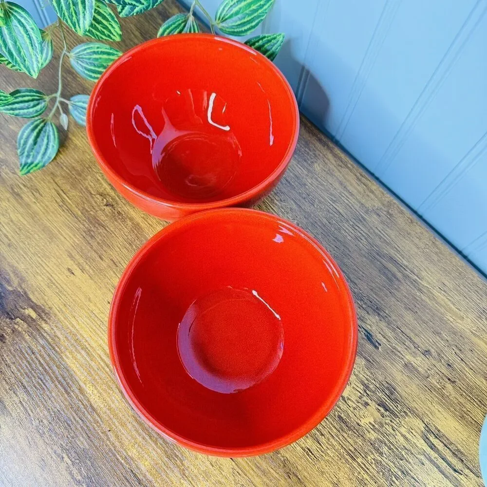 2 Crate&Barrel Red Coupe 5.75in Cereal Soup Bowls Crate and Barrel & VERY NICE